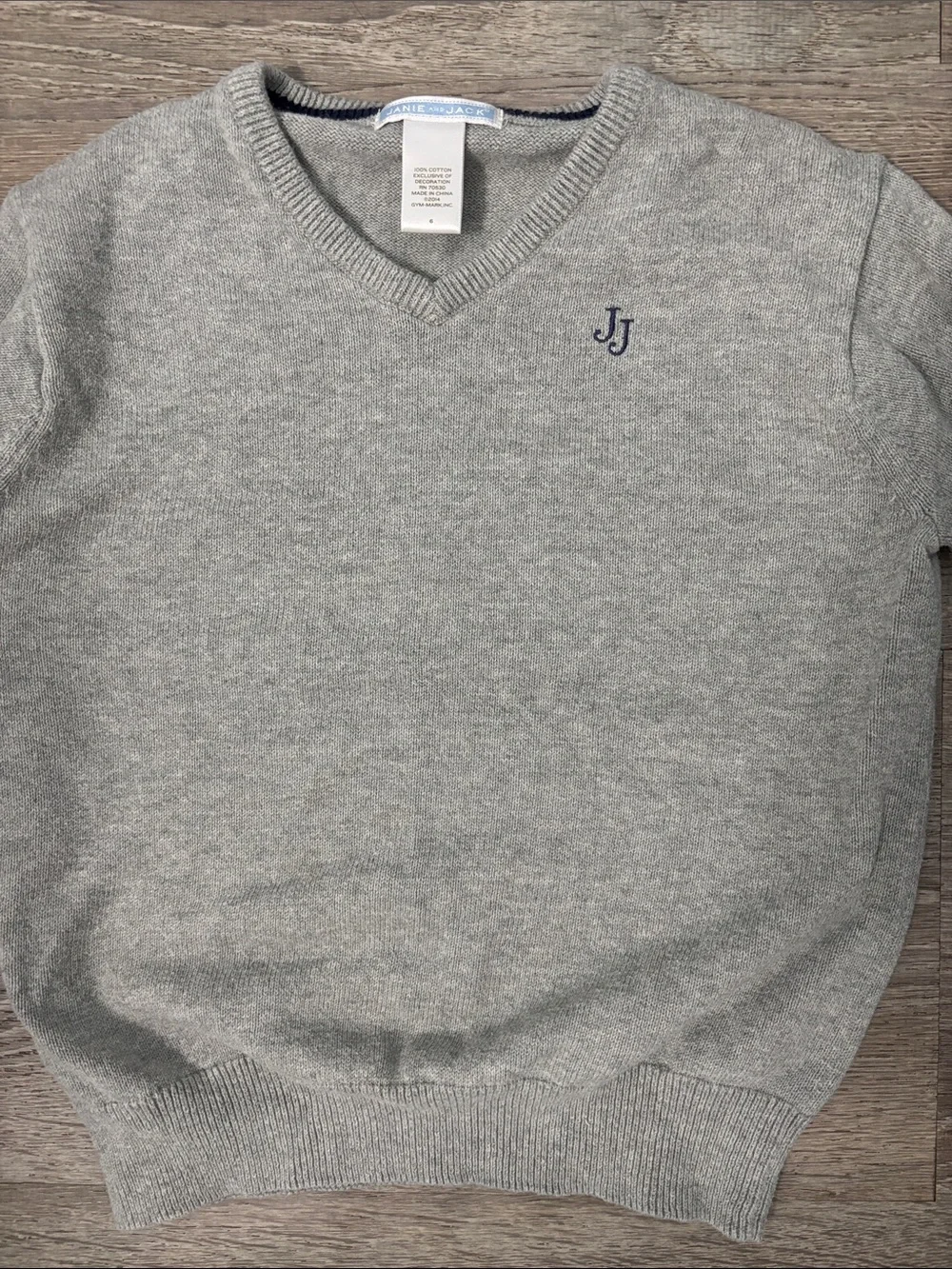 Janie and Jack Boys Size 6 Light Gray V-Neck Sweater with JJ Logo Cotton
